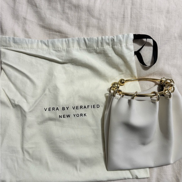 Vera by Verafied Cream Ring Handle Bag - Picture 6 of 10